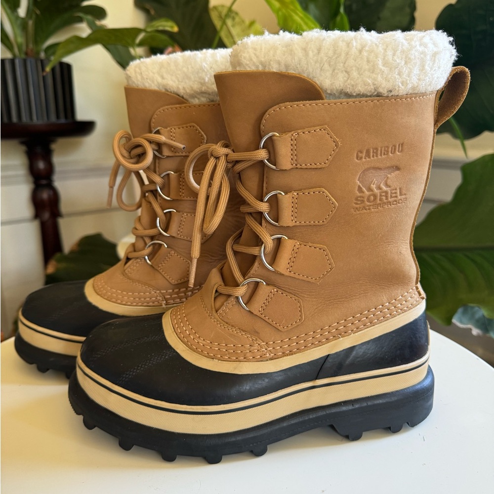 Sorel Women's Caribou Winter Waterproof Size 7 Boots